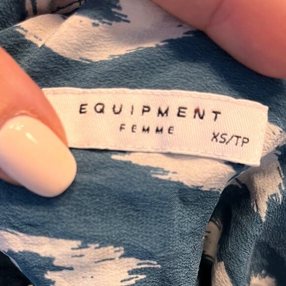 Equipment Femme Teal Diamond Print 100% Silk Blouse XS - Picture 6 of 9